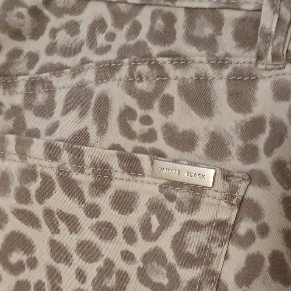 White House Black Market Leopard Print Skinny Ankle - Picture 5 of 7